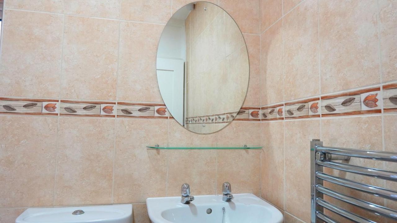 Portobello House - Four Bedroom House Perfect For Contractors - Sleeps 6 - Free Parking Вулвергемптон Экстерьер фото