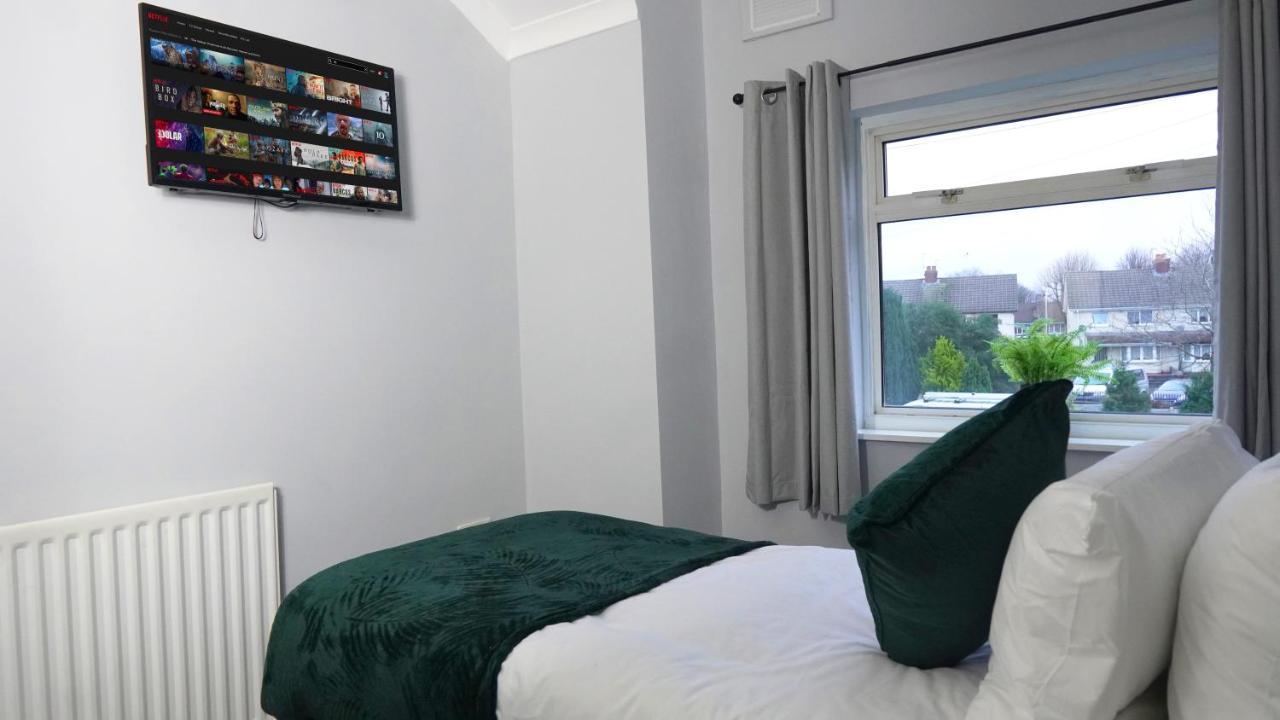 Portobello House - Four Bedroom House Perfect For Contractors - Sleeps 6 - Free Parking Вулвергемптон Экстерьер фото