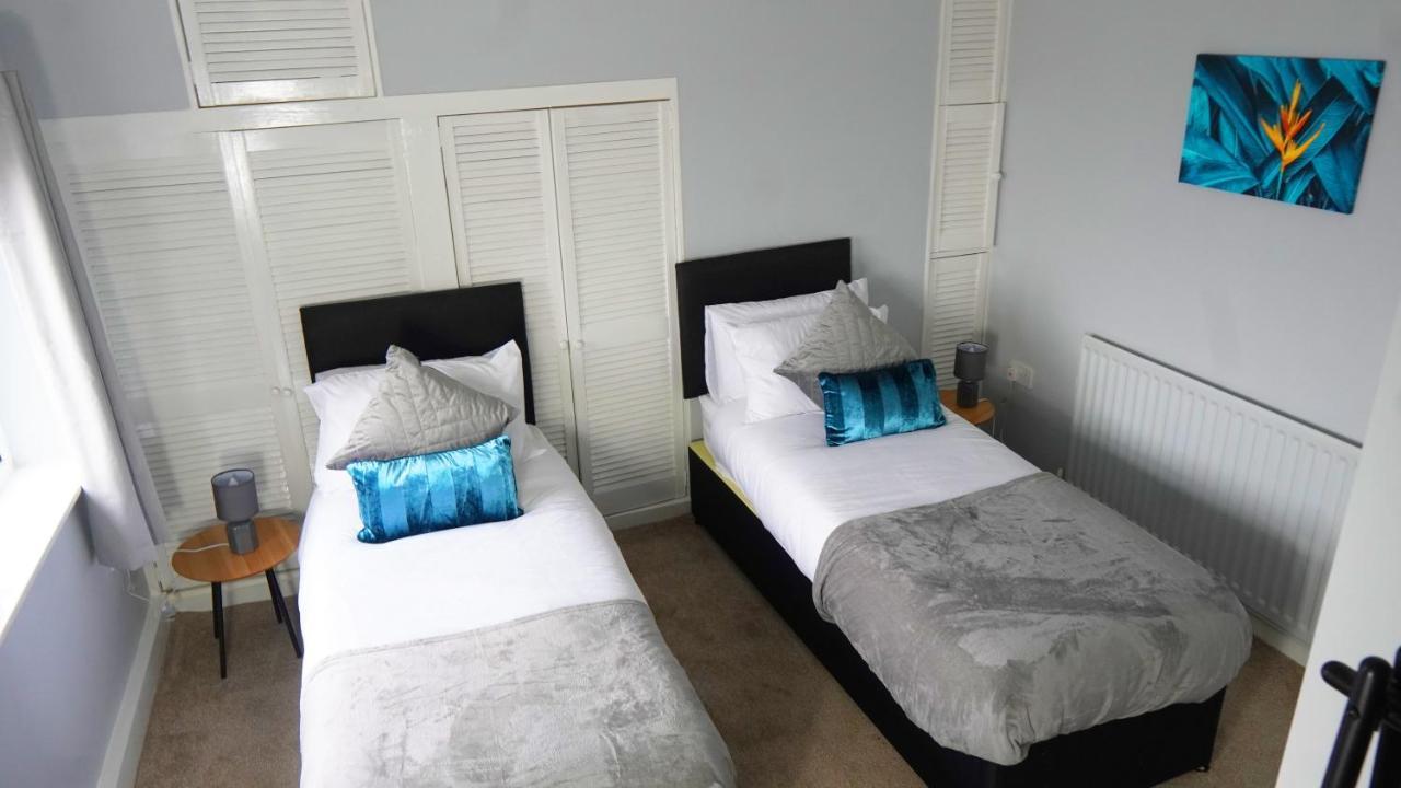 Portobello House - Four Bedroom House Perfect For Contractors - Sleeps 6 - Free Parking Вулвергемптон Экстерьер фото